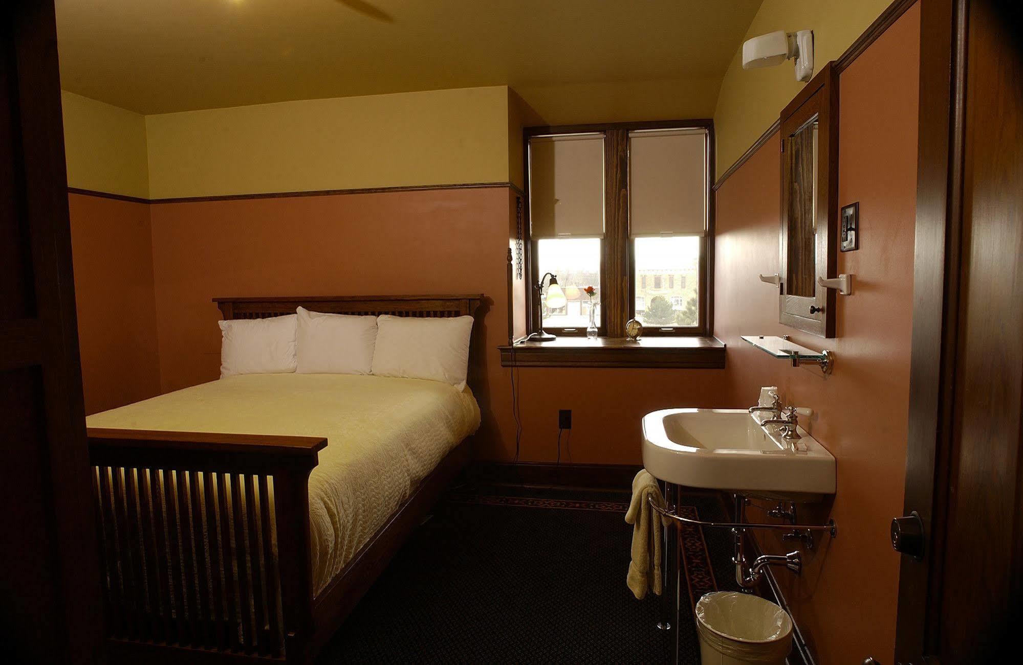 Midland Railroad Hotel Wilson Eksteriør bilde